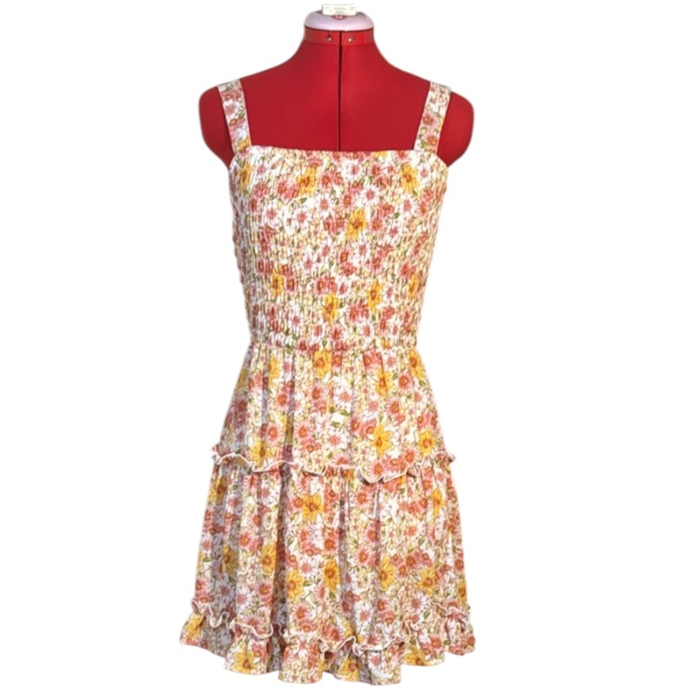 2/$30 Jessica Simpson Smocked and Ruffled Floral Dress Size Small